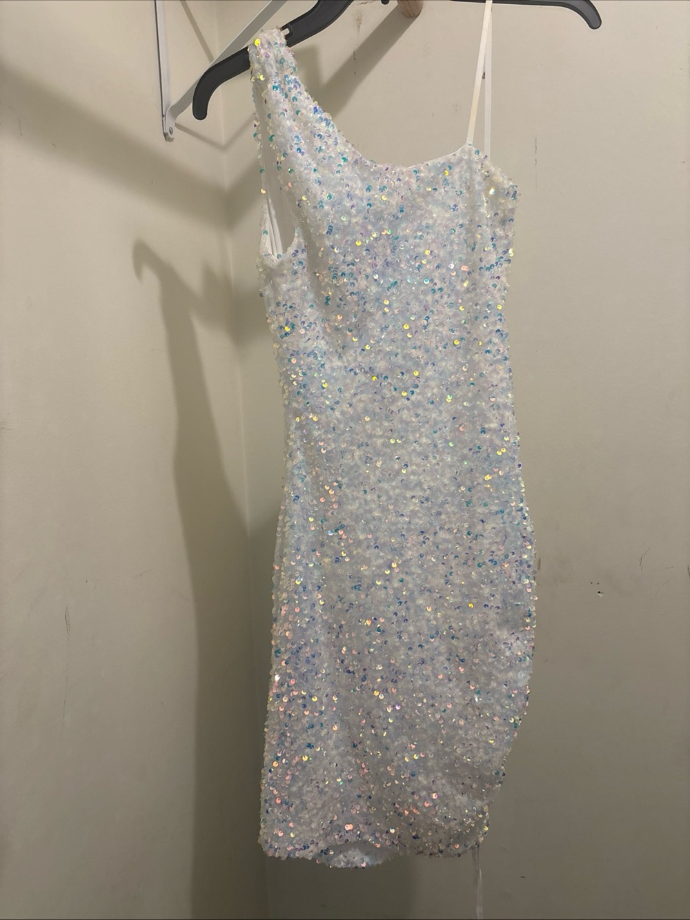 B Darlin Dress Iridescent White Sequin Sz 0
